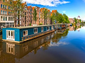 Floating Homes Offer Hope amid Rising Waters