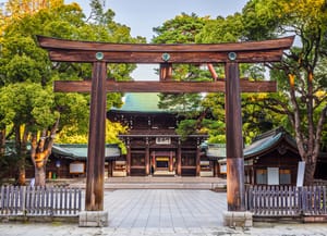 Tourist Arrested in Tokyo for Damaging Sacred Gate