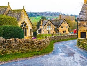 Books in Places: Why Literary Trips Are Trending