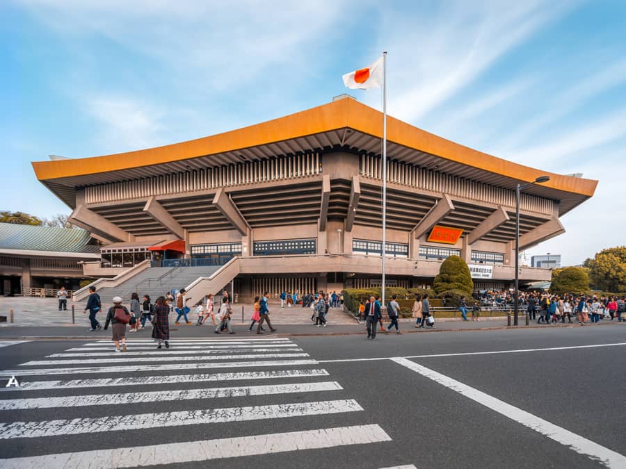 Live at Budokan! The Story of a Legendary Music Venue | Engoo 