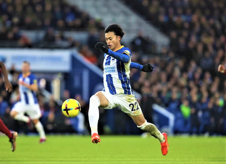Kaoru Mitoma: Rising Star of the Premier League | DMM英会話