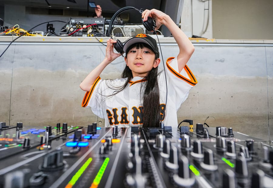 Meet Japan's DJ Rinoka: The World's Youngest DJ | Engoo Daily News