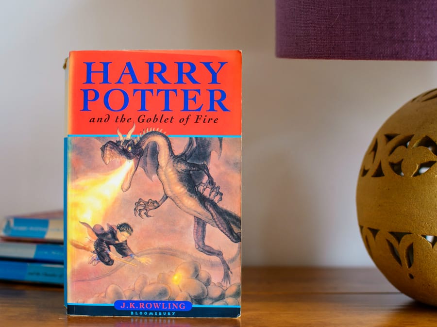 Harry Potter goblet of fire 英/ペルシャ語 Harry Potter and the Goblet of Fire [Paperback] J K Rowling