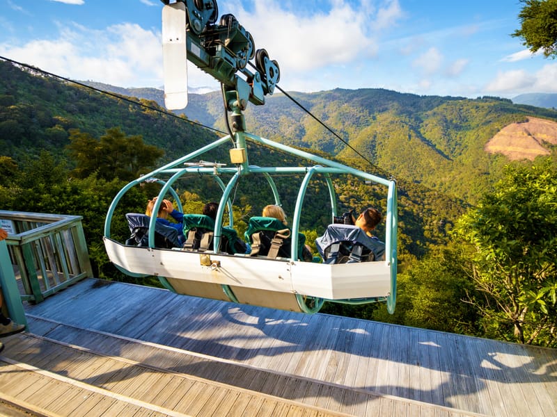 Ride the World's Longest 'Flying Fox' in New Zealand Engoo 데일리뉴스