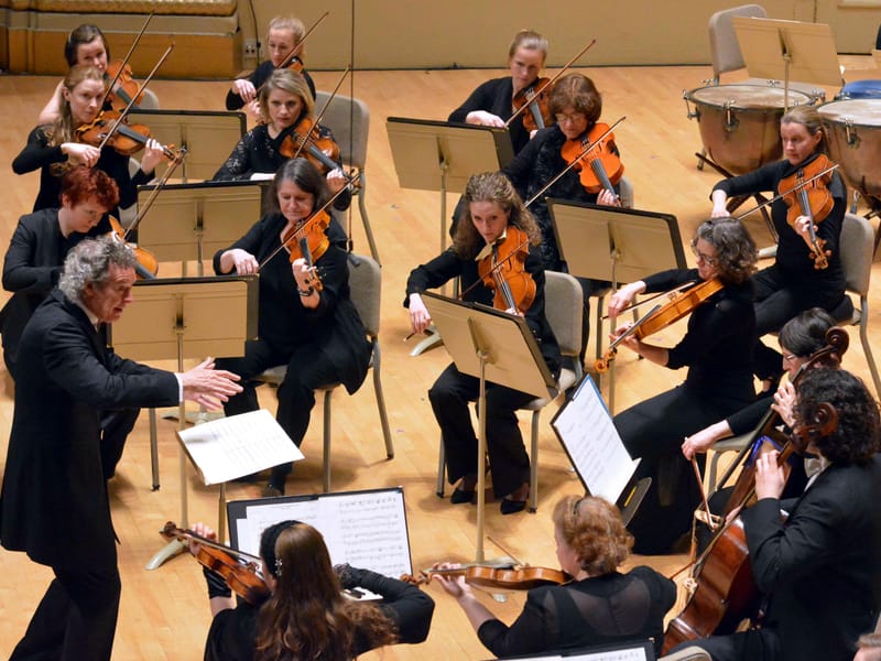 Orchestra Searching For Child Who Delighted Crowd With Wow Dmm英会話