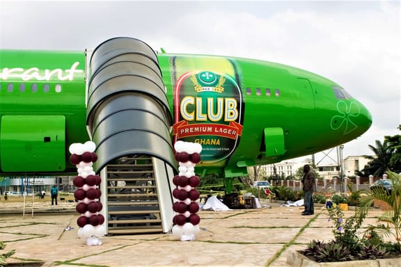 Airplanes That Got New Lives as Restaurants | Engoo 每日新闻