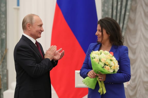 Vladimir Putin awards Simonyan with an Order of Alexander Nevsky in May 2019.