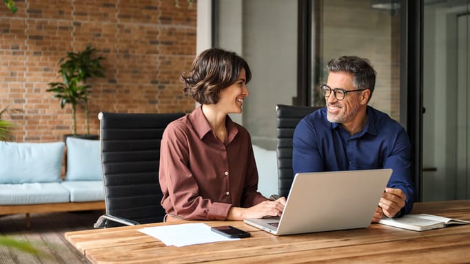 Comparing Work Comparing Jobs | Engoo
