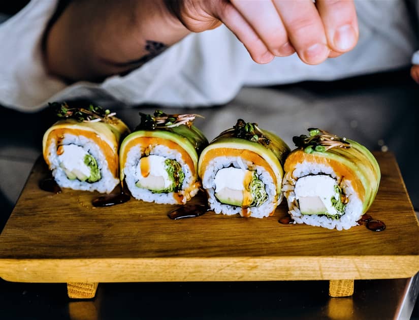 How Do I Hire Japanese Sushi Chefs from Japan?