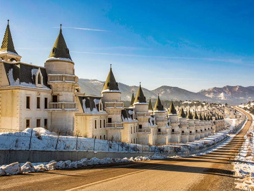 Burj Al Babas: Turkey's Abandoned 'Disney Village' | Engoo