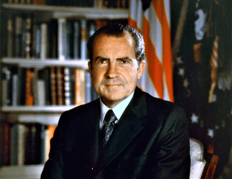 BreakIns and CoverUps What Was the Watergate Scandal? Engoo Daily News(03)