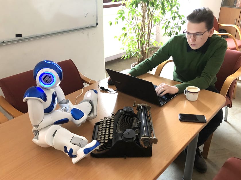 Robot to Write Theatre Play in Czech Republic | Engoo 每日新聞