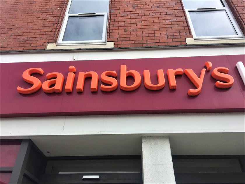 UK Grocery Store Teaches Customers Sign Language Engoo デイリーニュース