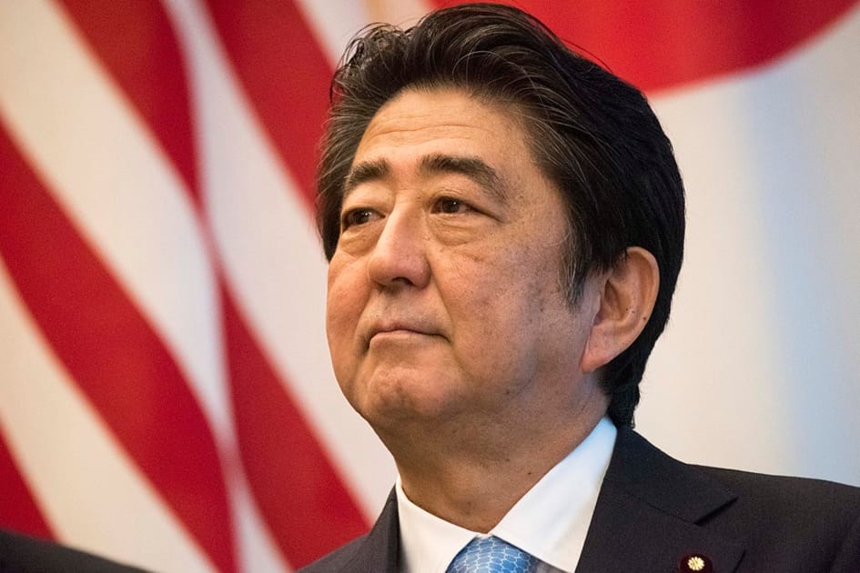 Japan's Abe Coalition Wins Snap Election | Engoo 데일리뉴스