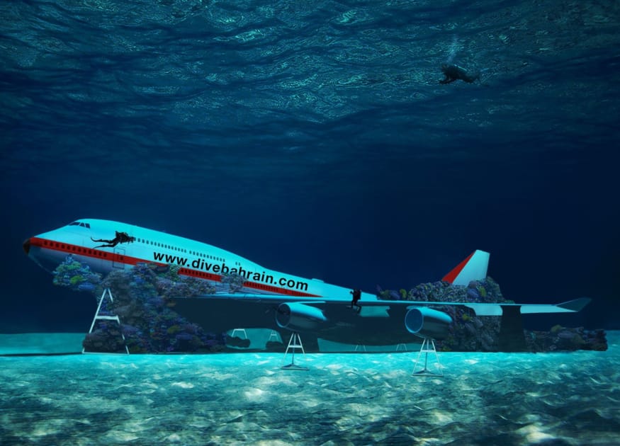 Bahrain Sinks Boeing 747 for World's Largest Underwater Theme Park ...