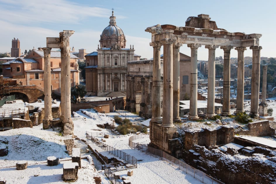 Rome Sees First Snowfall in 6 Years | Engoo Daily News