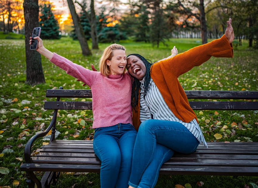 The Science of Making New Friends | Engoo Daily News