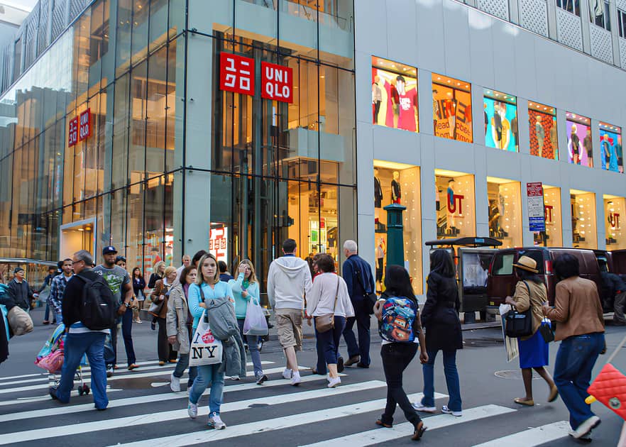 Uniqlo boss top