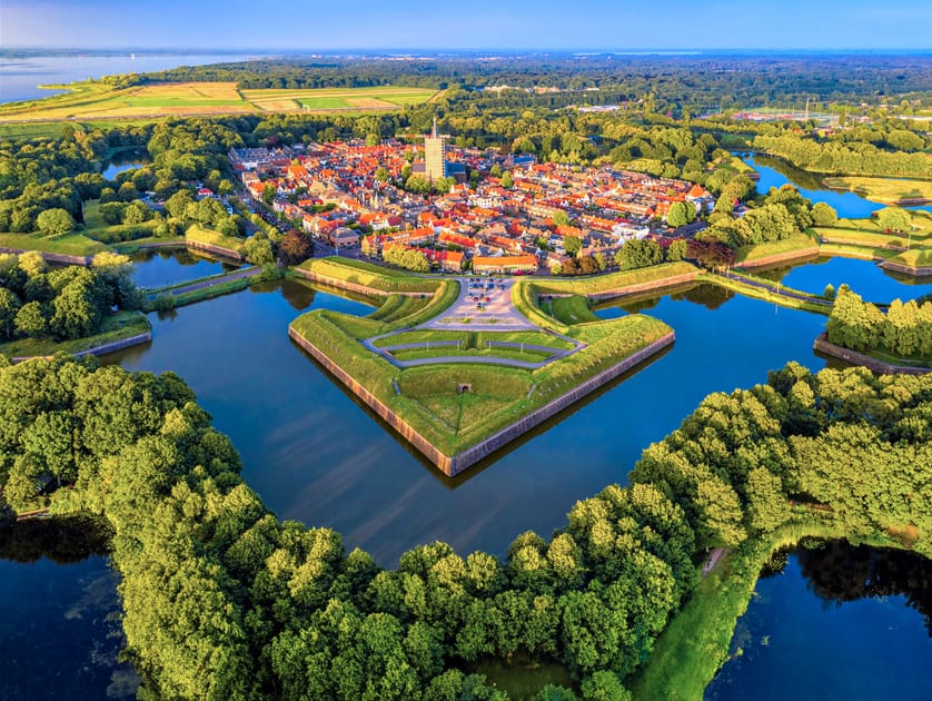 What Are Europe's Star Fortress Towns? | Engoo 每日新闻