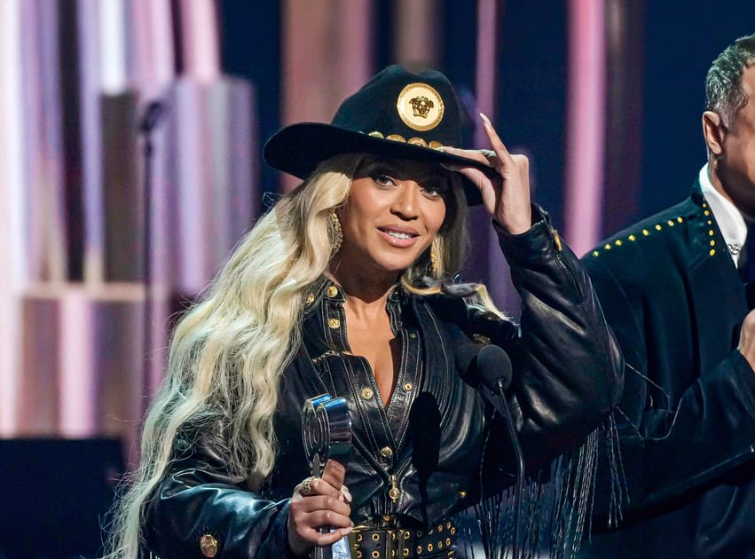 Yale University to Offer Class on Pop Star Beyoncé | DMM英会話 デイリーニュース