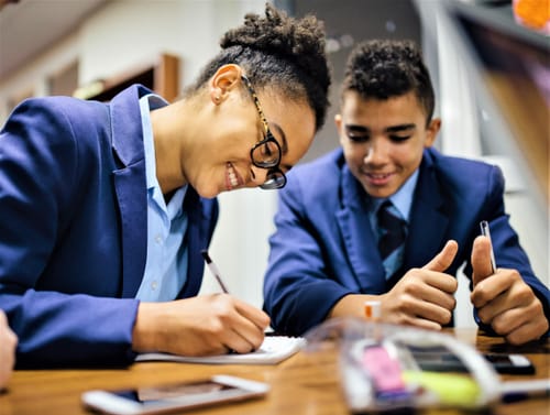 Study: School Uniforms Don't Affect Child Behavior | Engoo ????